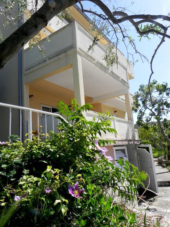 Apartments Kampor Damira Rab Town Buitenkant foto