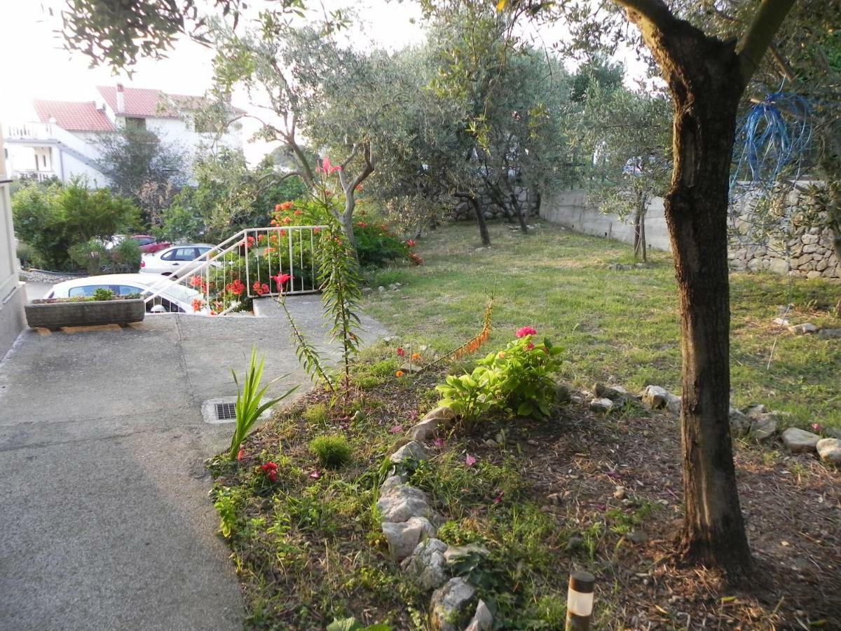 Apartments Kampor Damira Rab Town Buitenkant foto